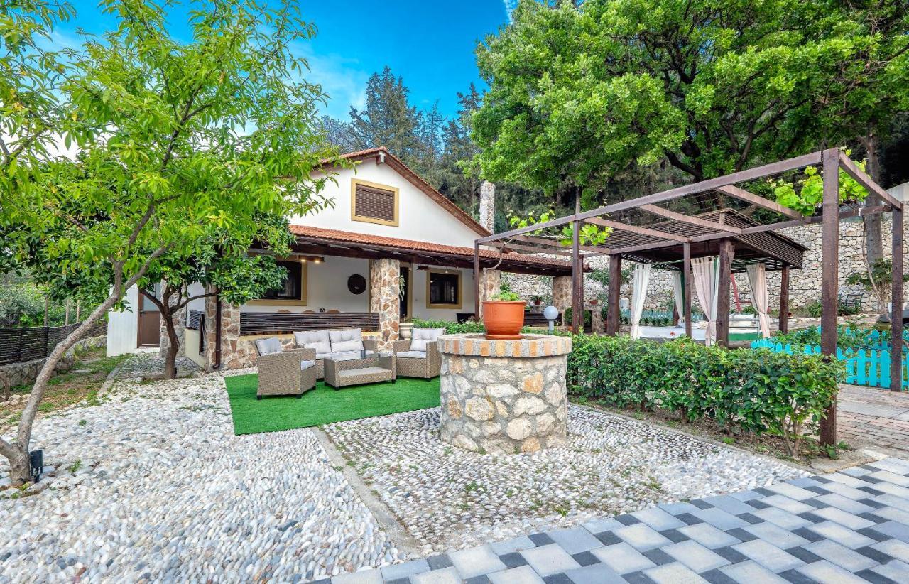 Villa Rafaela Коскину Экстерьер фото